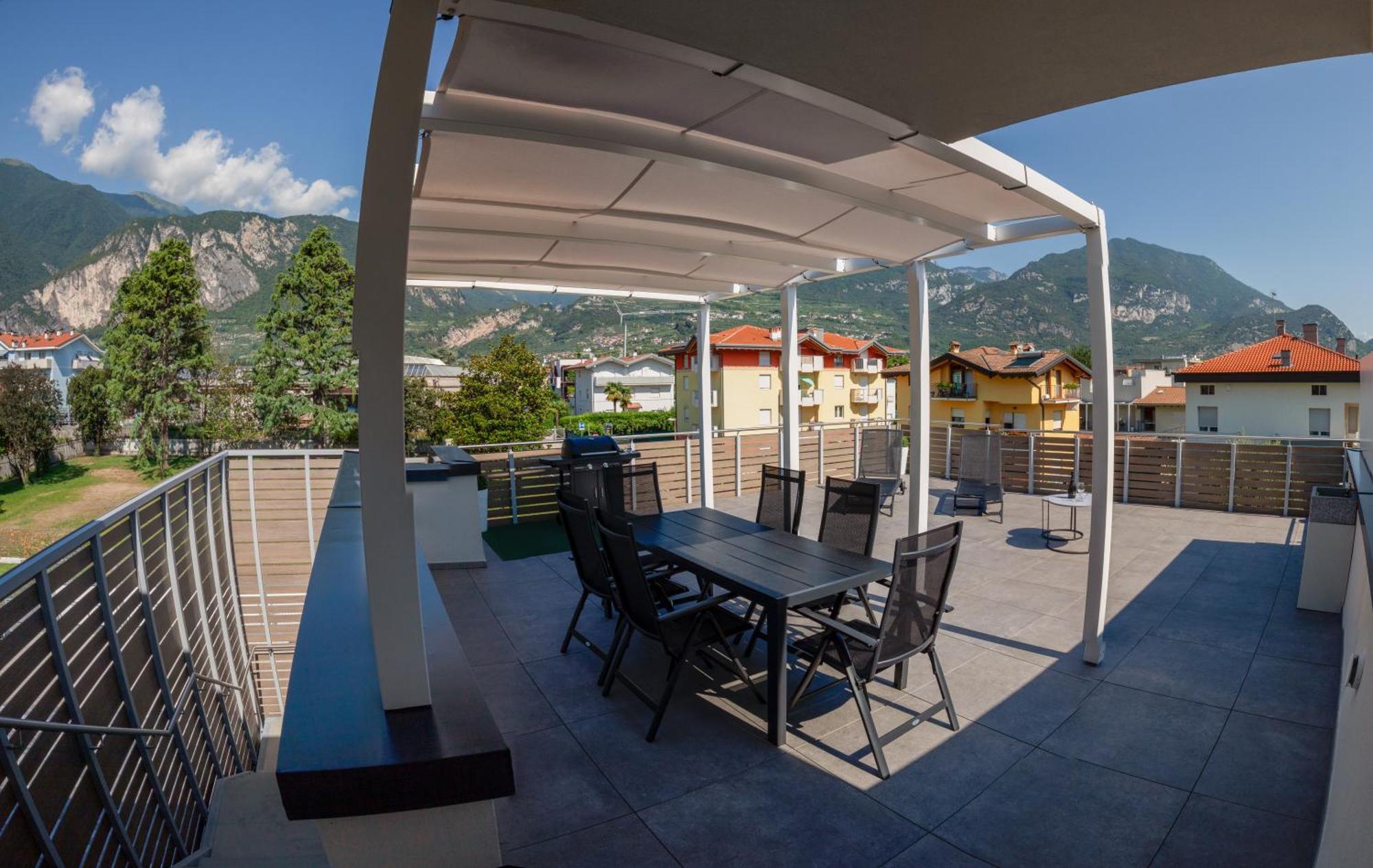 Le Terrazze Living Apartment Riva del Garda Exterior foto
